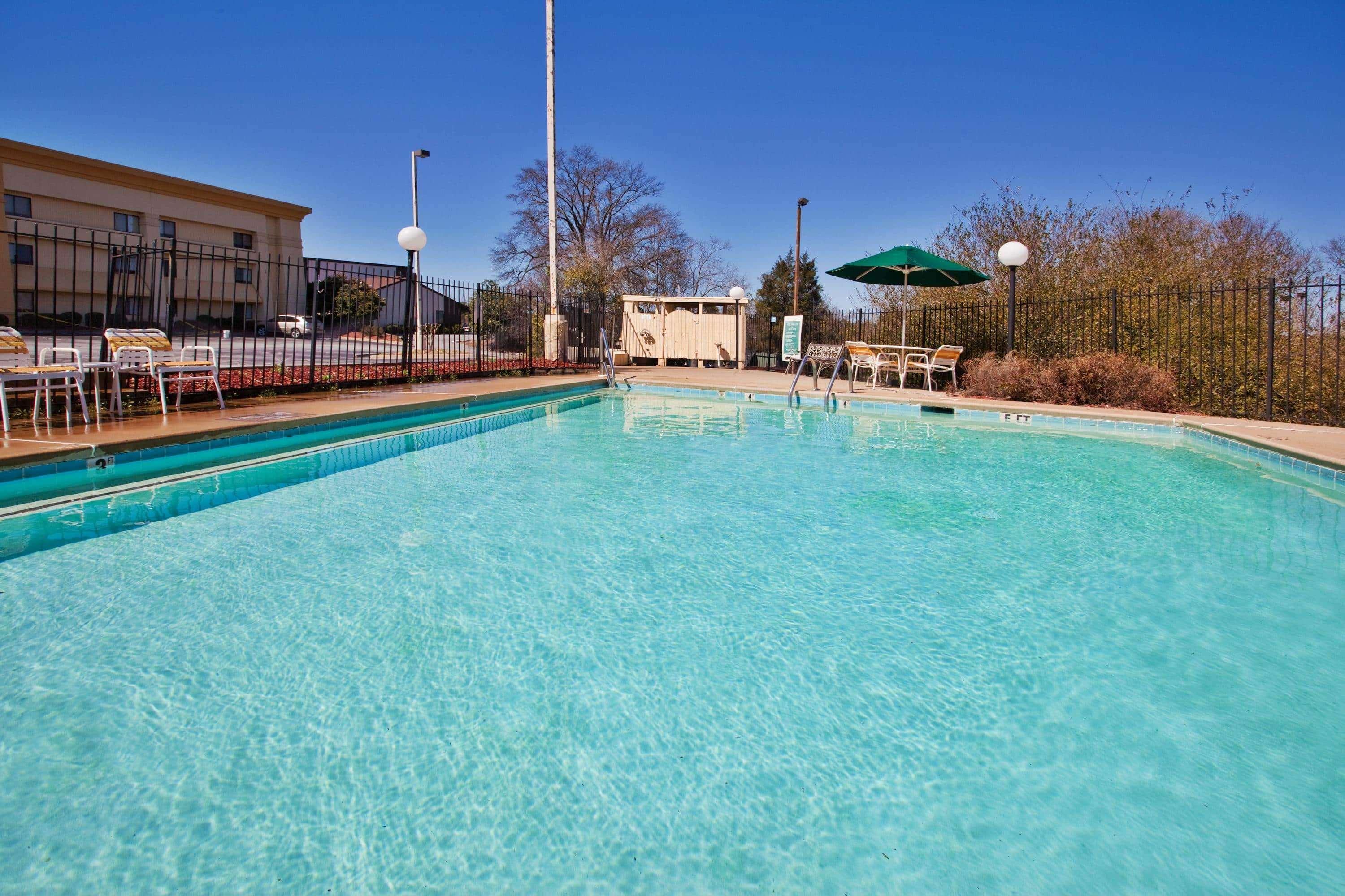 Travelodge By Wyndham Columbus State University Exterior foto